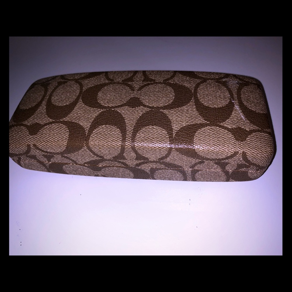Coach tan signature sunglass case!